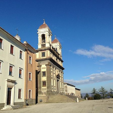 Monastero San Vincenzo - Casa Per Ferie Hotel Bassano Romano ภายนอก รูปภาพ