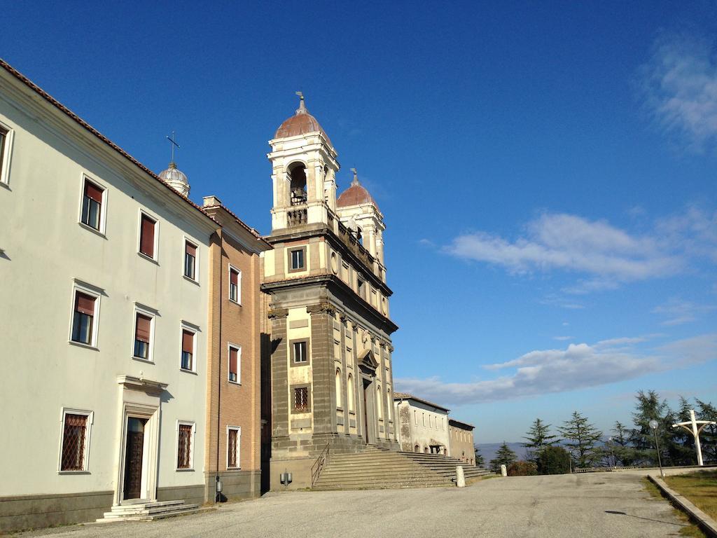 Monastero San Vincenzo - Casa Per Ferie Hotel Bassano Romano ภายนอก รูปภาพ